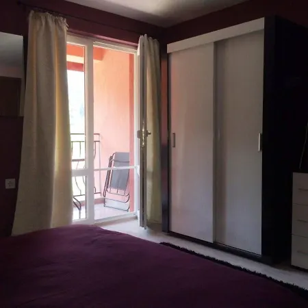 Vasilevi House * Devin