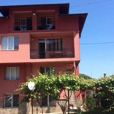 Pensión Vasilevi House