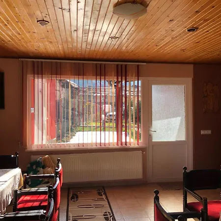 Vasilevi House * Devin