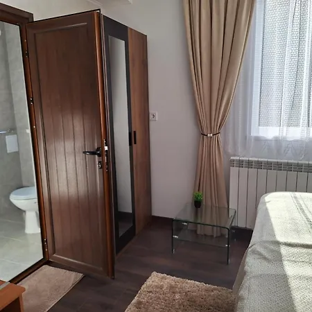 Vasilevi House Devin